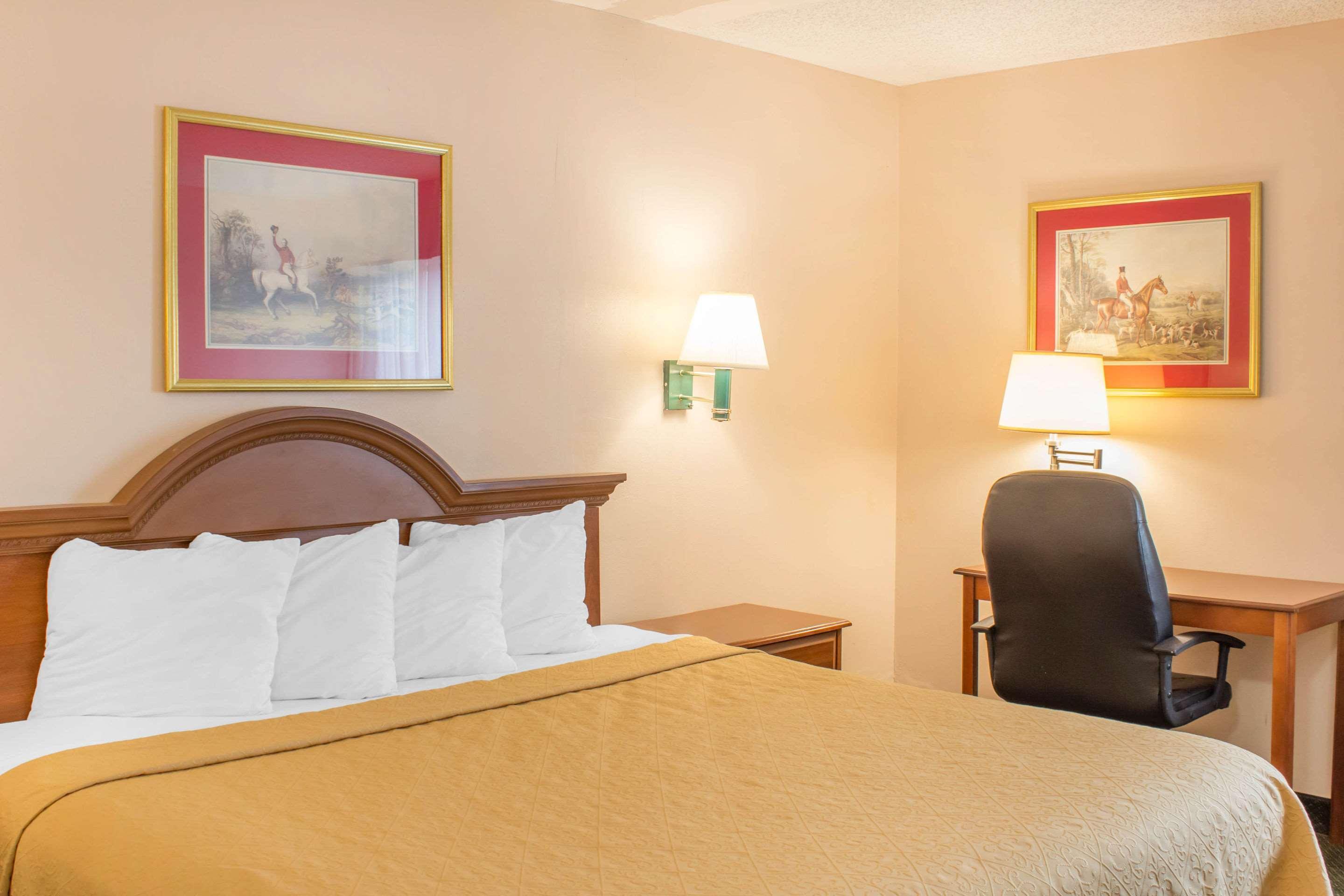 Econo Lodge Raleigh Zewnętrze zdjęcie