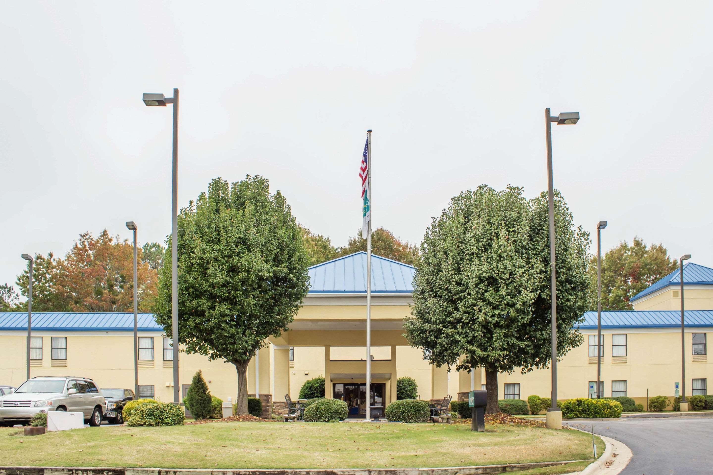 Econo Lodge Raleigh Zewnętrze zdjęcie