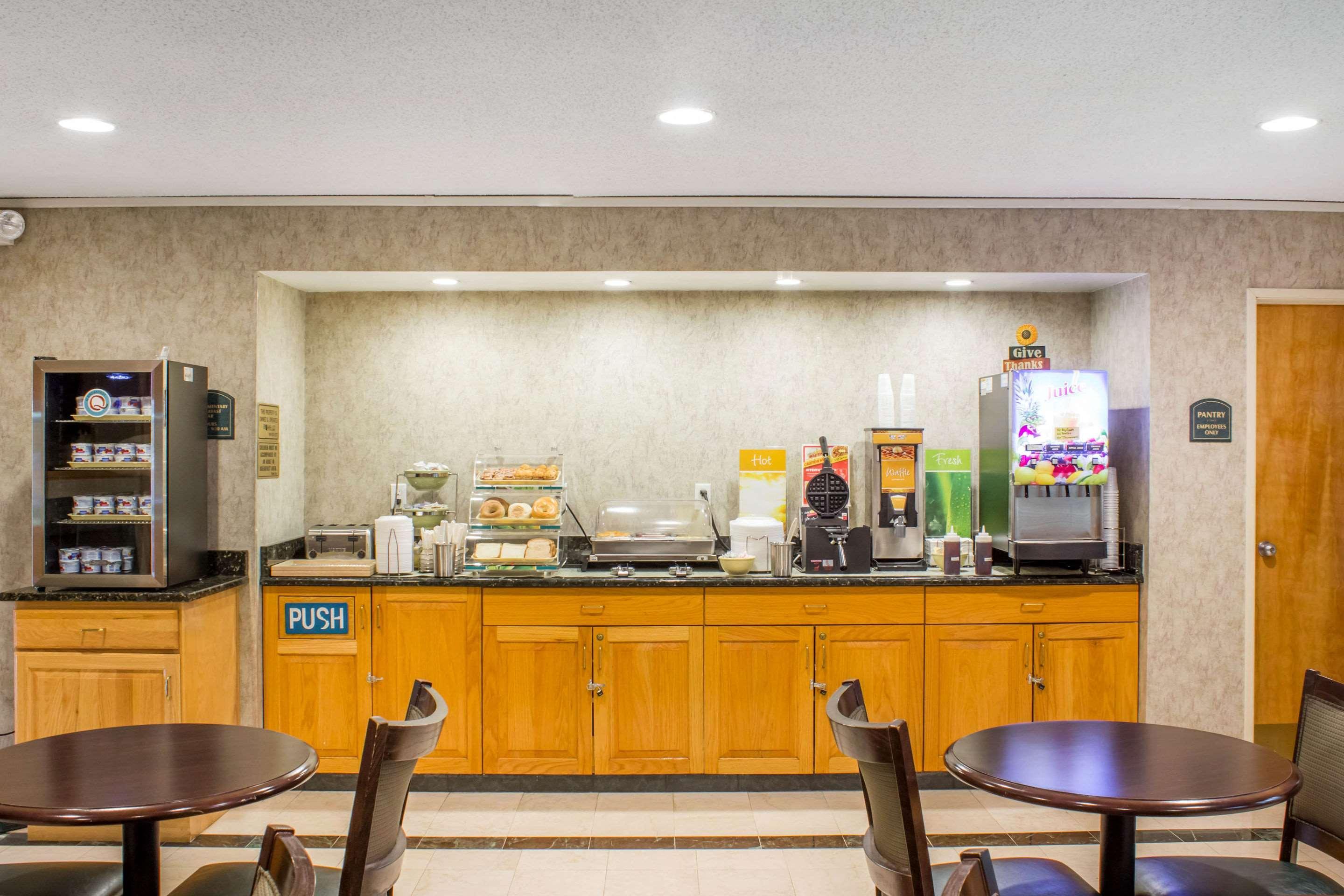 Econo Lodge Raleigh Zewnętrze zdjęcie
