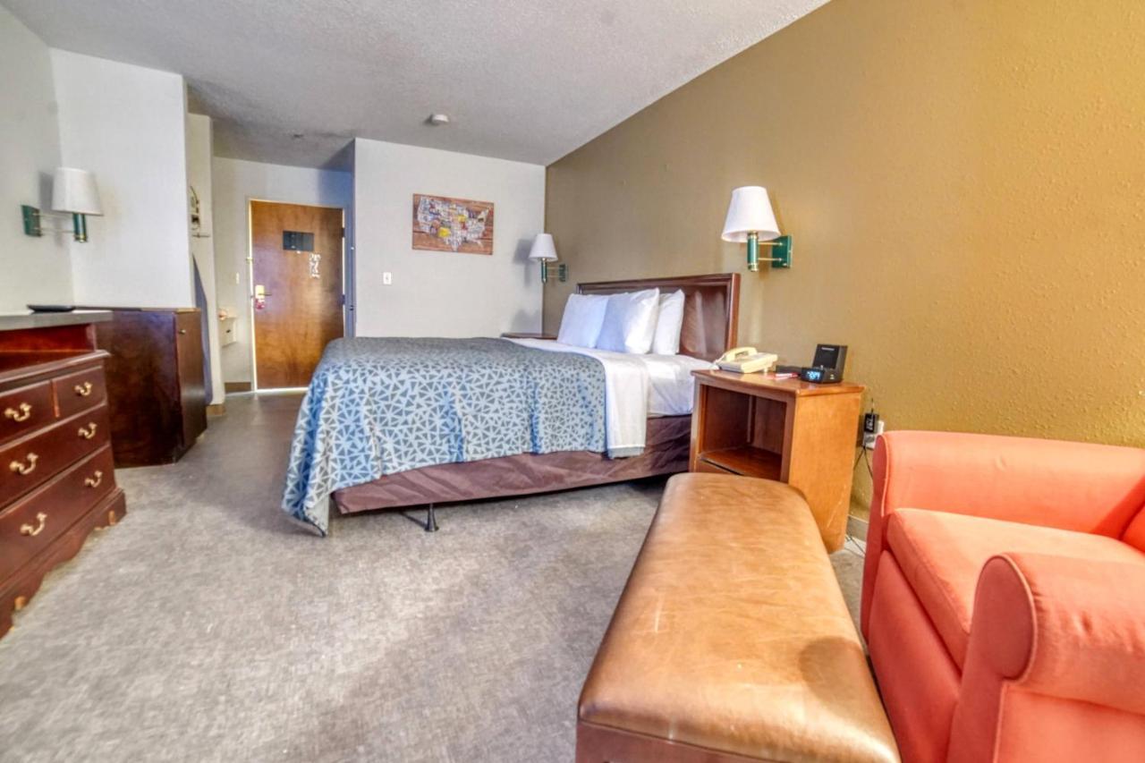 Econo Lodge Raleigh Zewnętrze zdjęcie