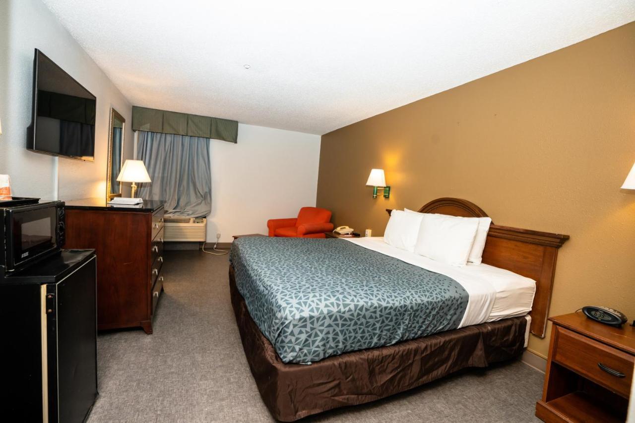 Econo Lodge Raleigh Zewnętrze zdjęcie