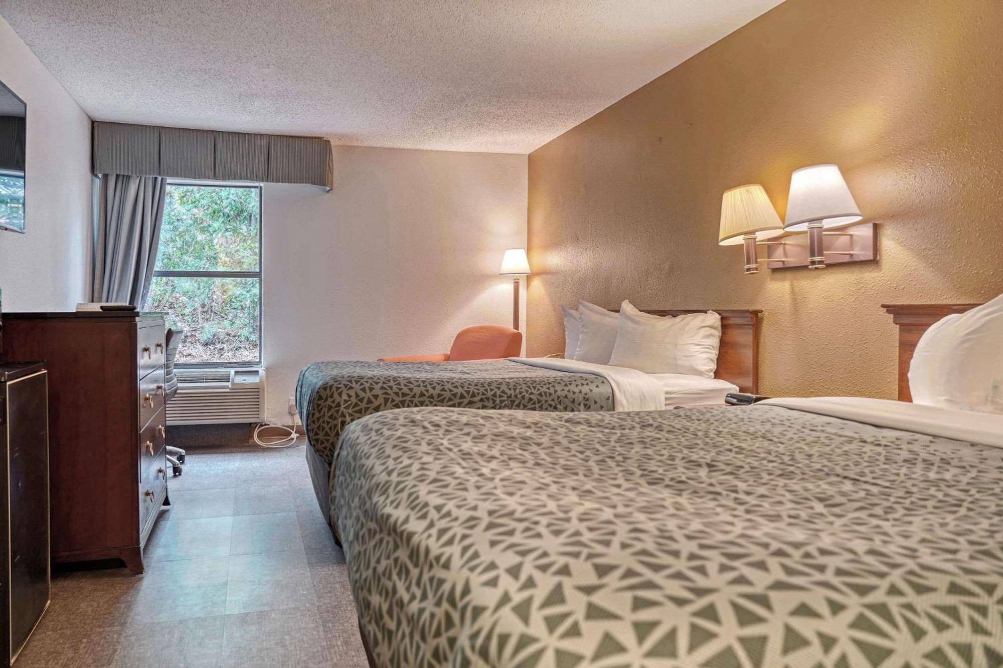 Econo Lodge Raleigh Zewnętrze zdjęcie