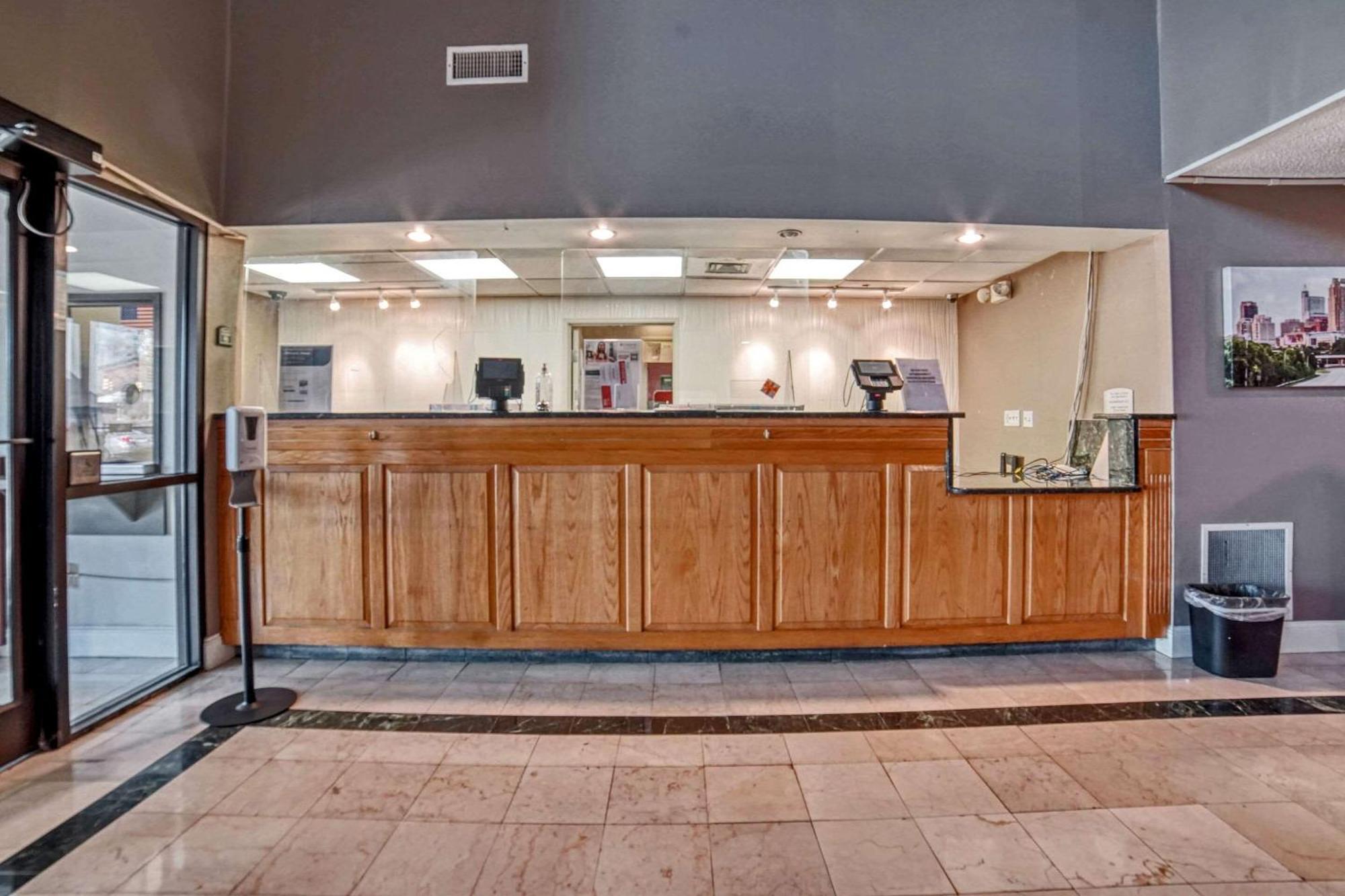 Econo Lodge Raleigh Zewnętrze zdjęcie